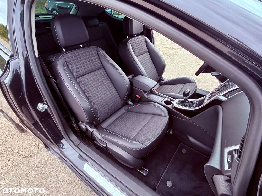 Opel Astra 1.4 T Sport - 17