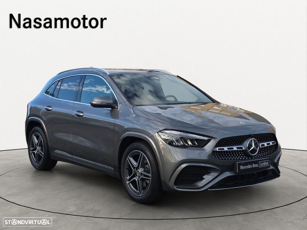 Mercedes-Benz GLA 200 - 1