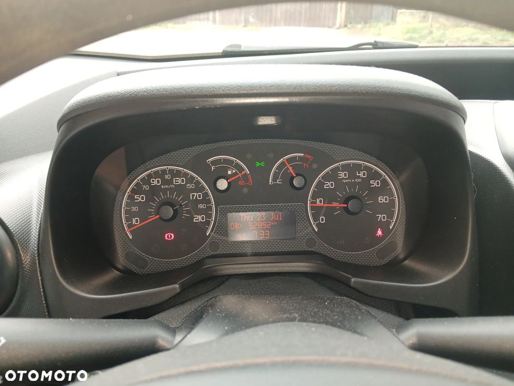 Fiat Qubo 1.4 8V Lounge - 12