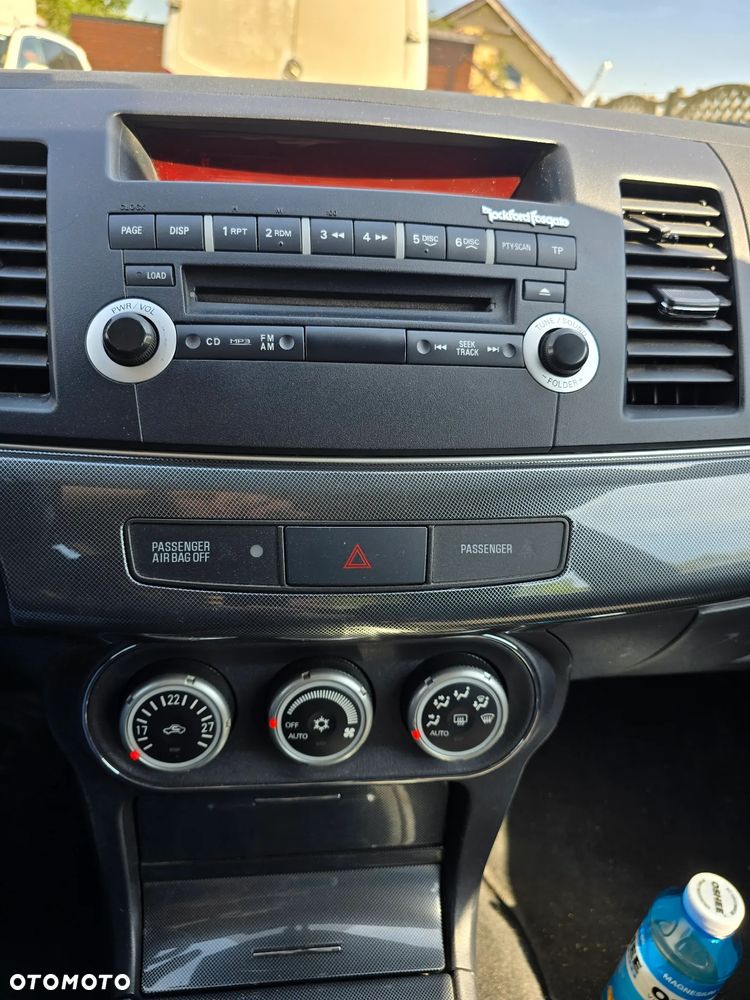 Mitsubishi Lancer 1.8 Intense - 16