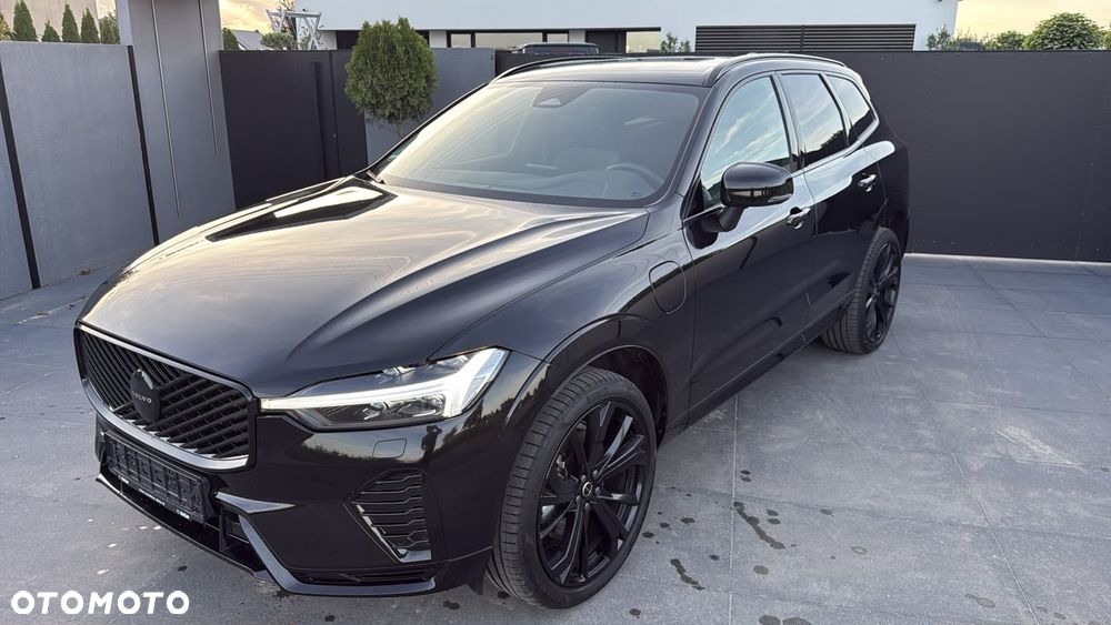 Volvo XC 60 T8 Plug-In Hybrid AWD Ultra Black Edition - 2