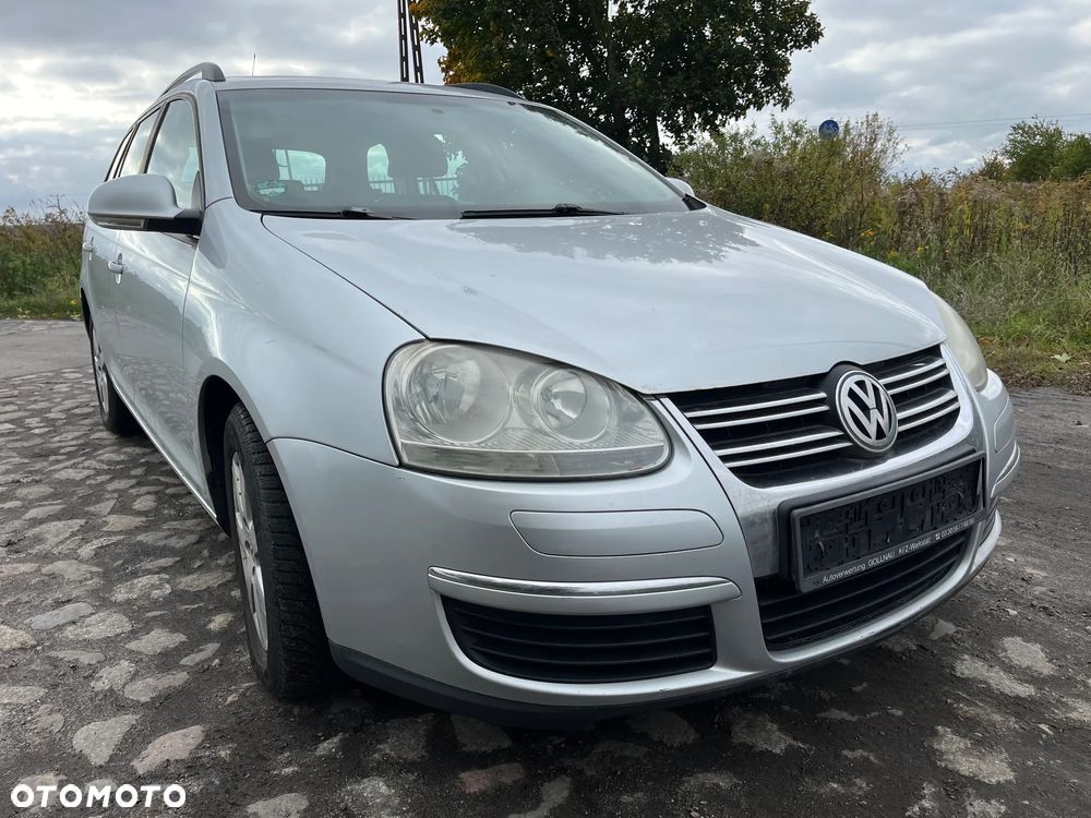 Volkswagen Golf - 3