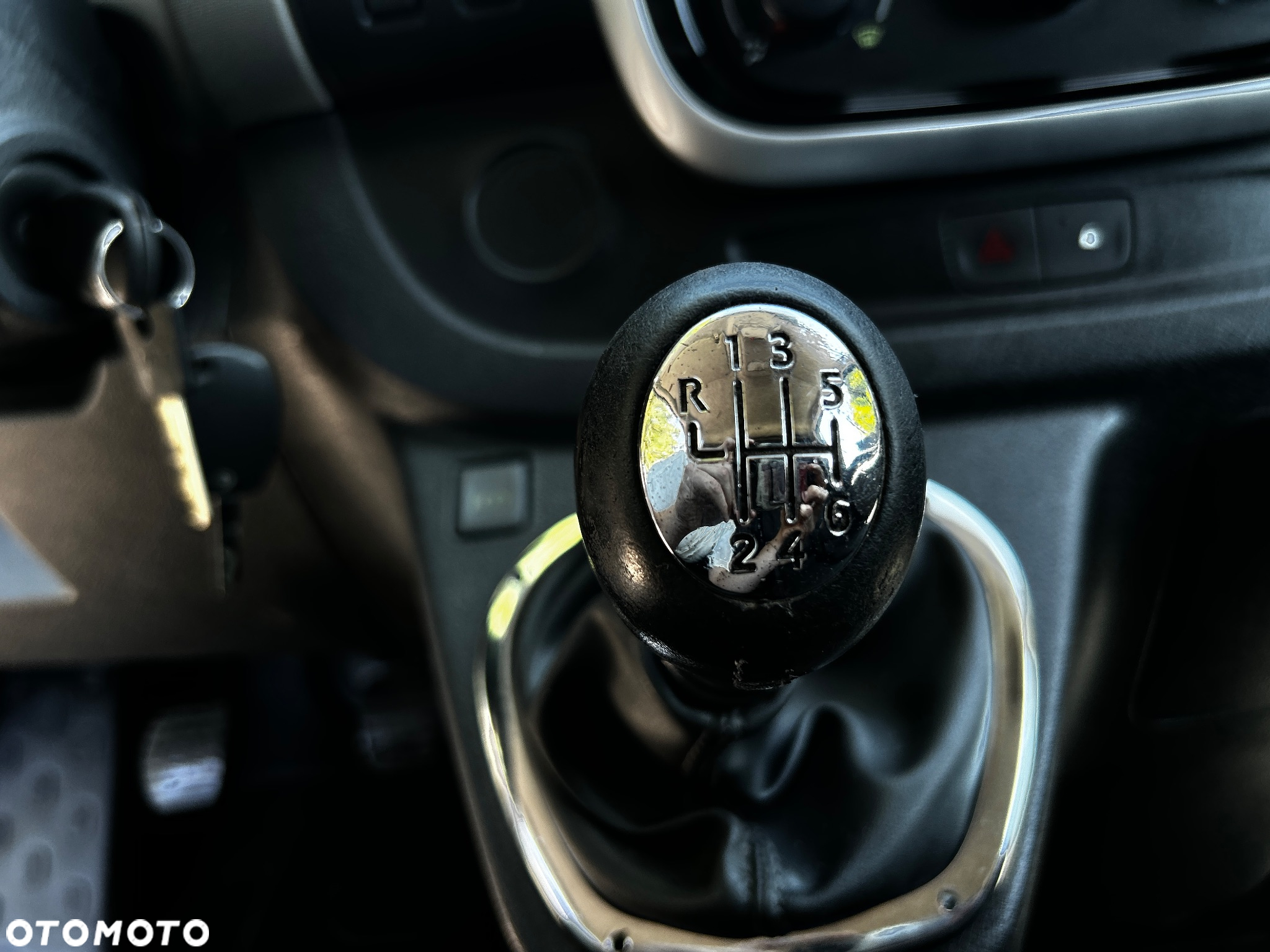 Renault Trafic - 18