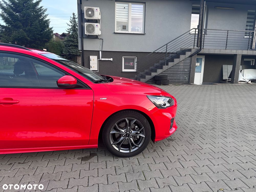 Ford Focus 1.5 EcoBoost ST-Line - 11