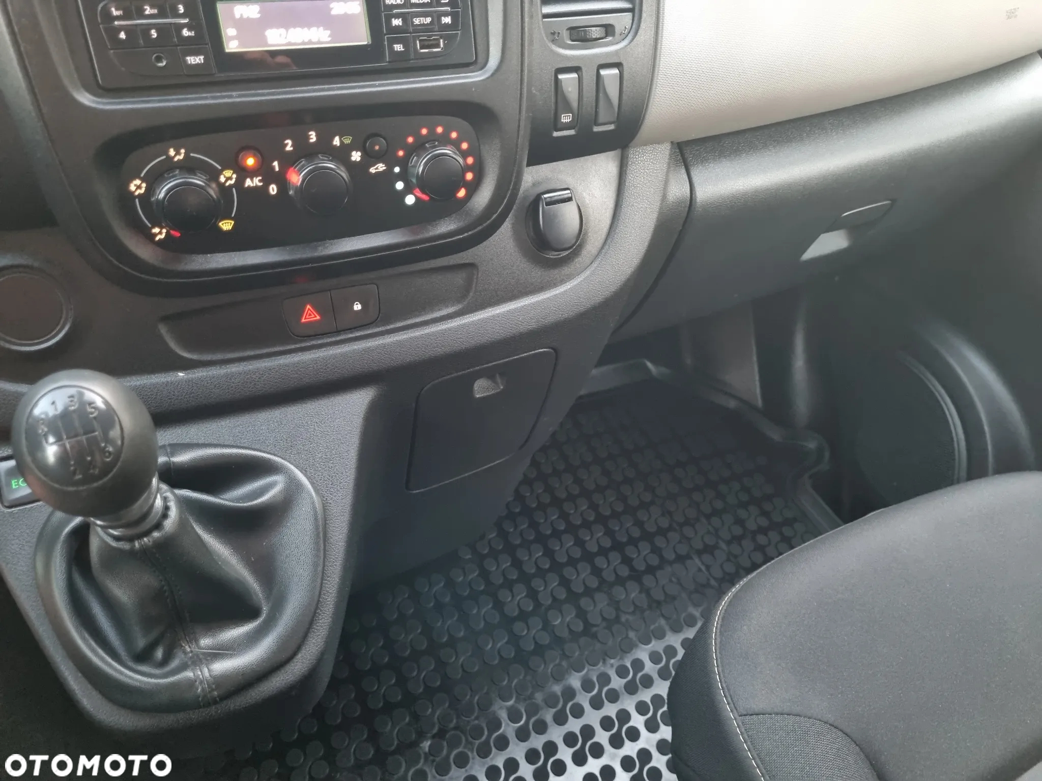 Renault Trafic ENERGY dCi 125 Grand Combi Expression - 30