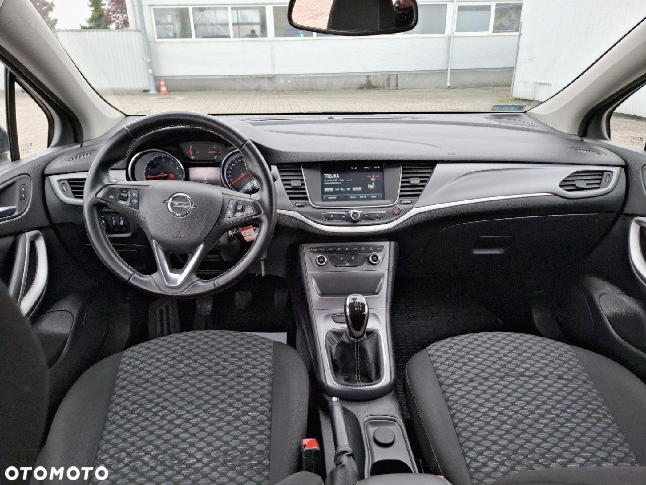 Opel Astra - 8