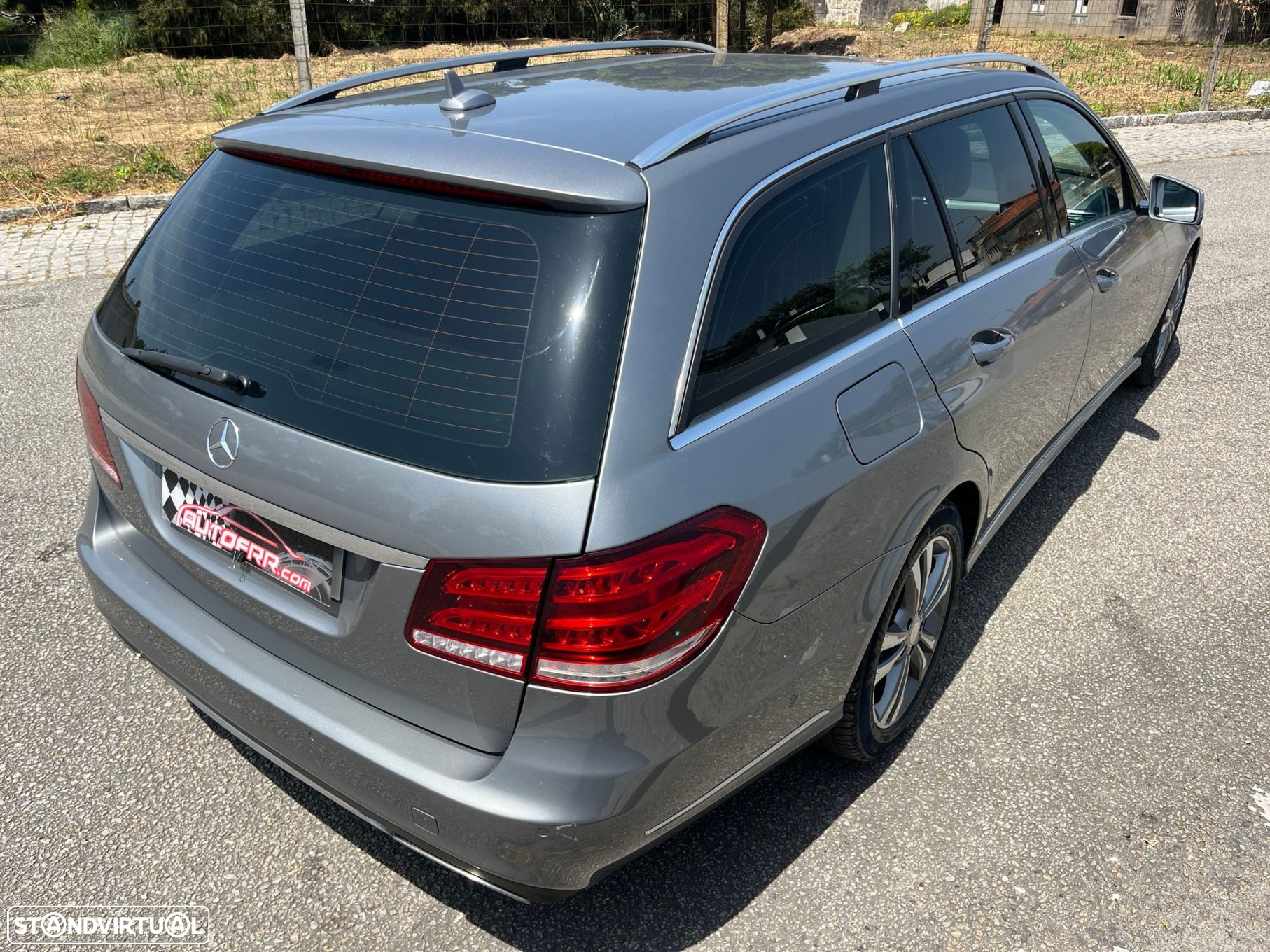 Mercedes-Benz E 300 Bluetec Hybrid Avantgarde - 8