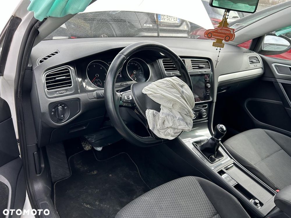 Volkswagen Golf 1.6 TDI (BlueMotion Technology) Trendline - 14