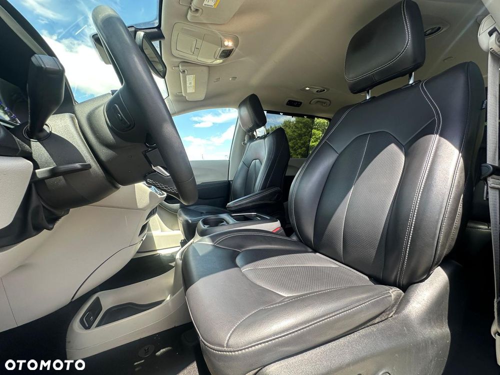 Chrysler Pacifica ver-3-6-limited - 6