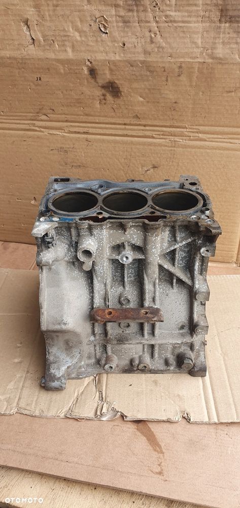 Silnik blok silnika słupek dół VW UP 1.0 MPI CHY 04C103011D - 5