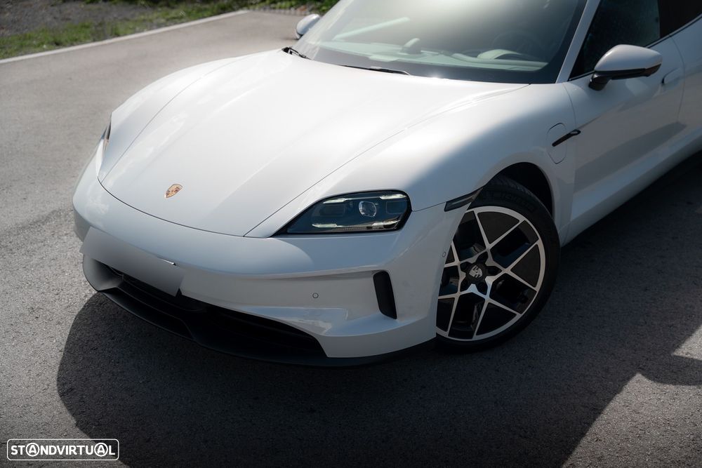 Porsche Taycan Bateria Performance Plus - 11