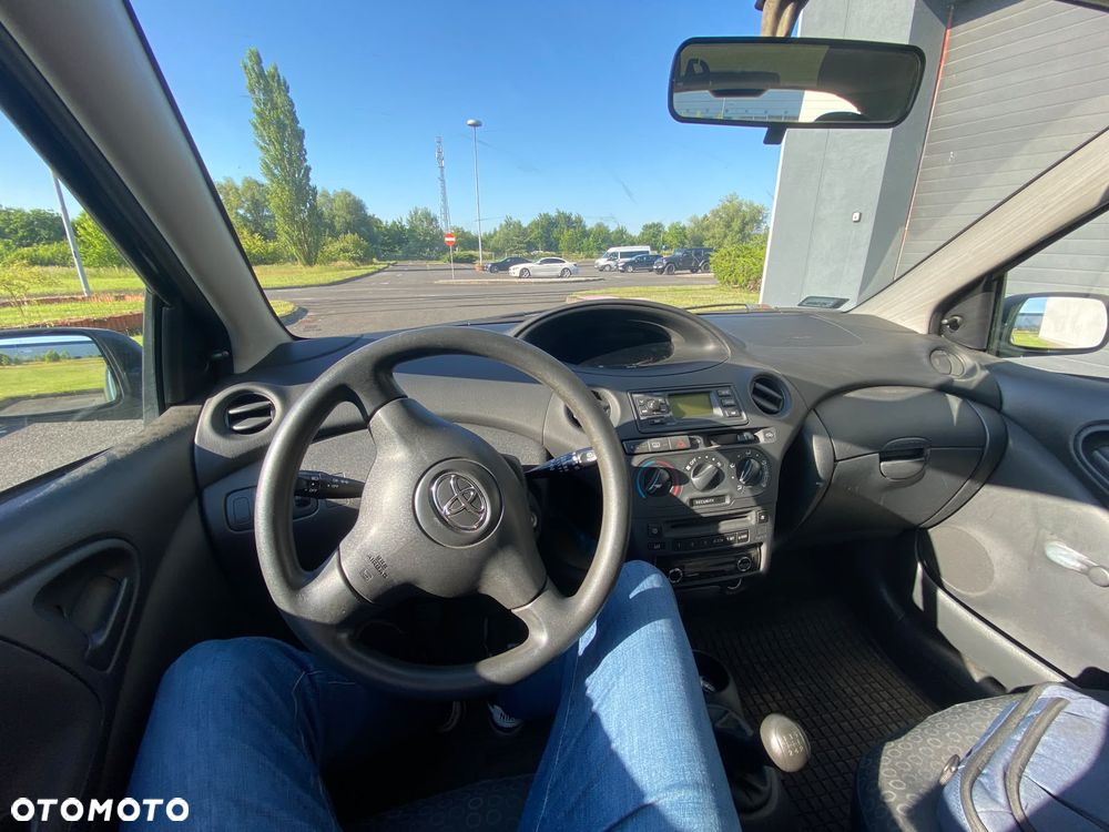 Toyota Yaris 1.3 Blue - 5