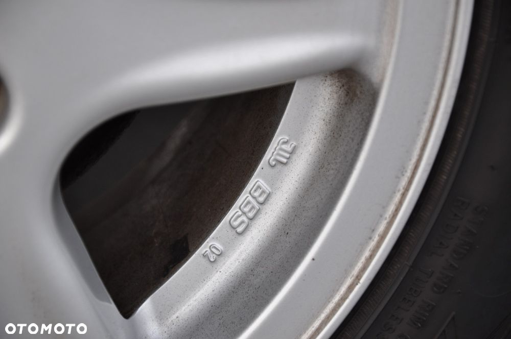 Volkswagen Golf - 20