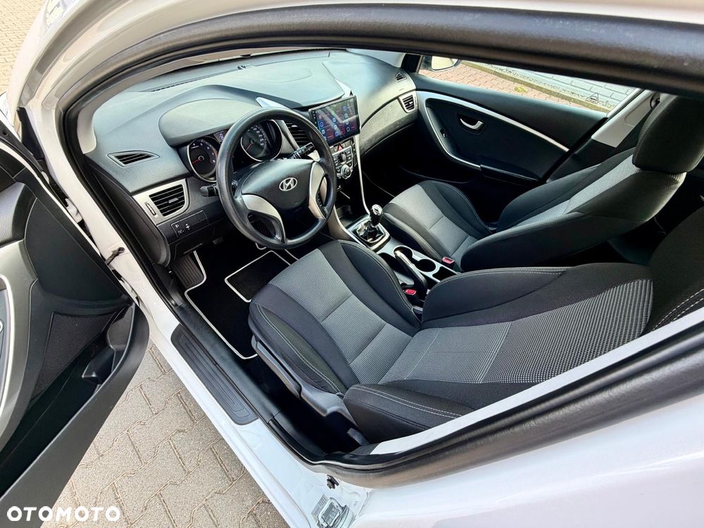 Hyundai i30 1.4 Premium - 11