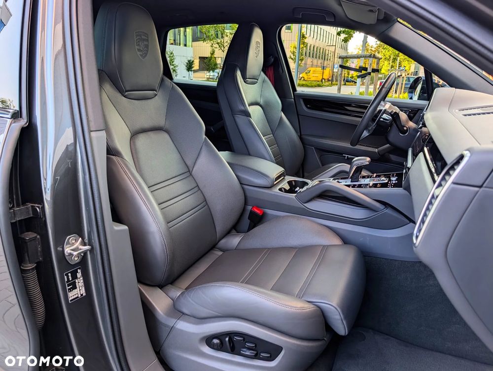Porsche Cayenne Standard - 5