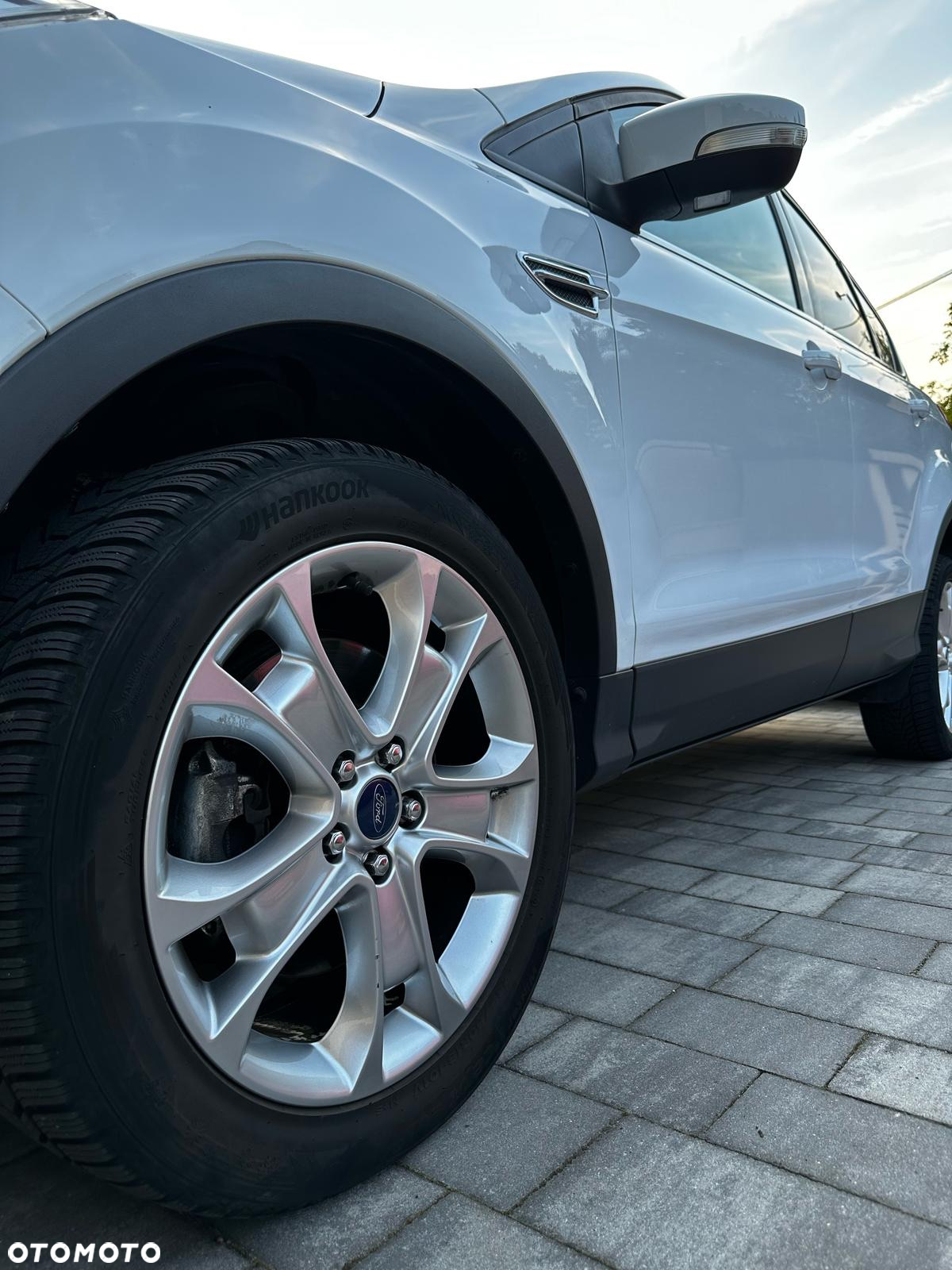 Ford Kuga - 3