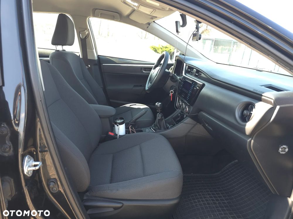Toyota Corolla 1.6 Active EU6 - 15