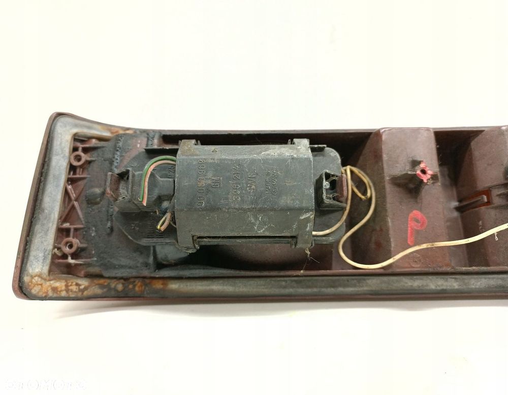 LAMPA PRAWA TYLNA TYŁ OPEL COMMODORE - 4