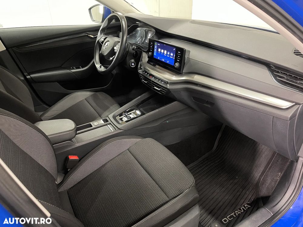 Skoda Octavia 2.0 TDI DSG Ambition - 11