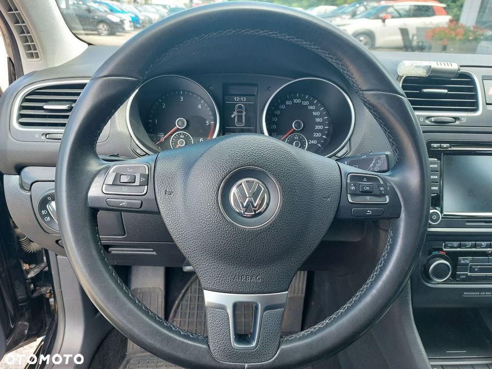 Volkswagen Golf - 16