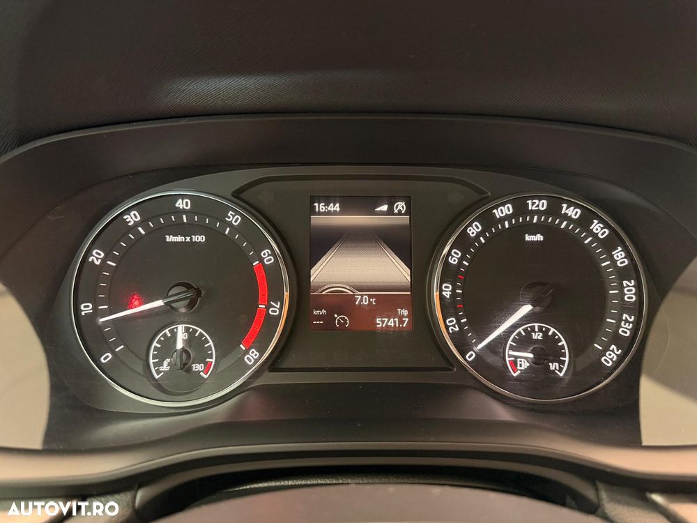 Skoda Octavia 1.5 TSI Ambition - 6