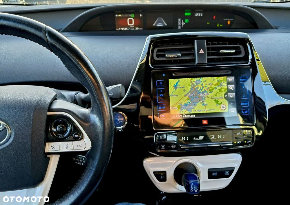 Toyota Prius 1.8 Hybrid Executive - 8