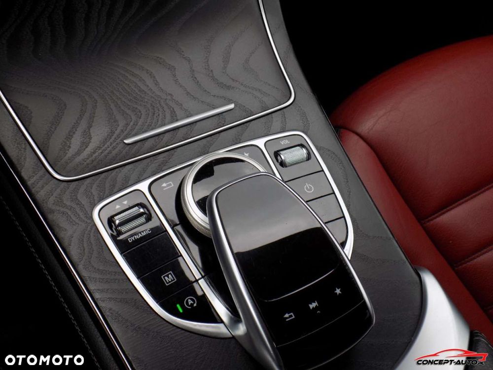 Mercedes-Benz GLC - 29