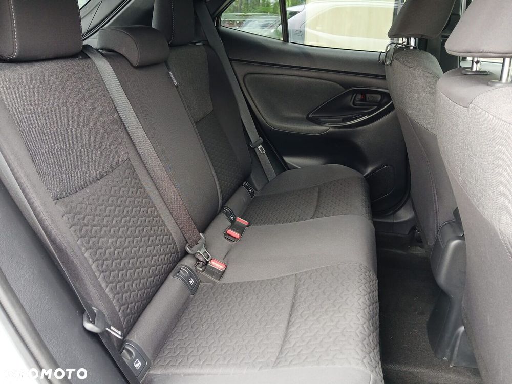 Toyota Yaris Cross Hybrid 1.5 Comfort - 26