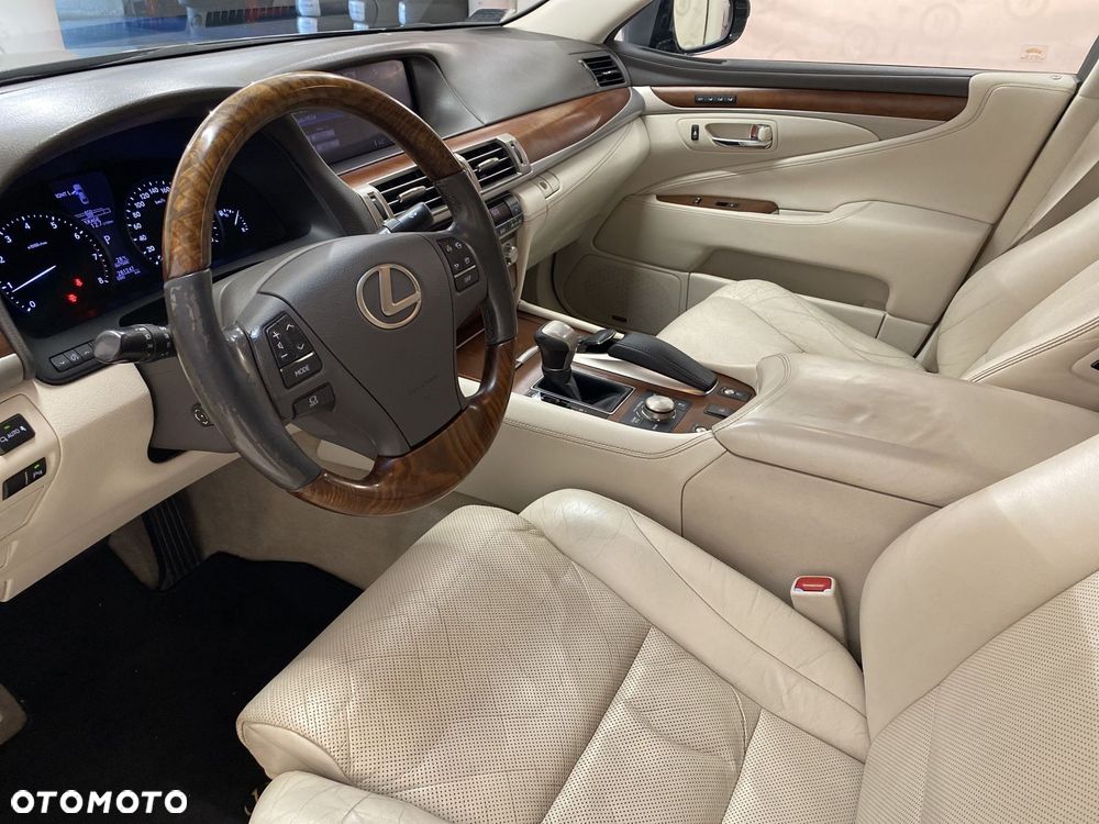 Lexus LS 460 Elite AWD - 3