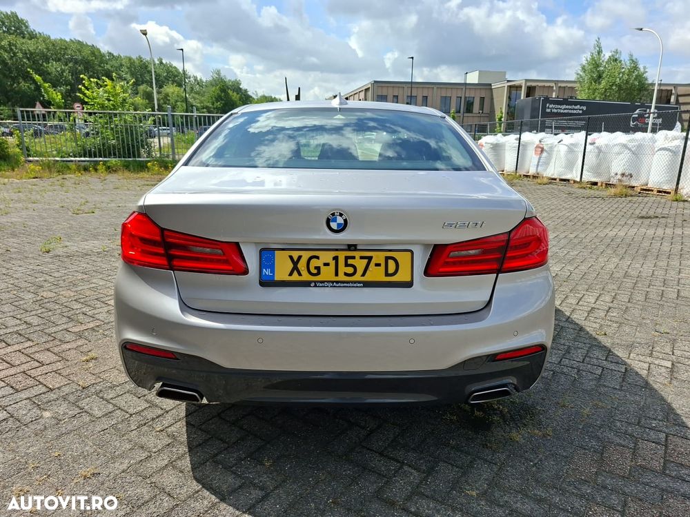 BMW Seria 5 520i AT MHEV - 8