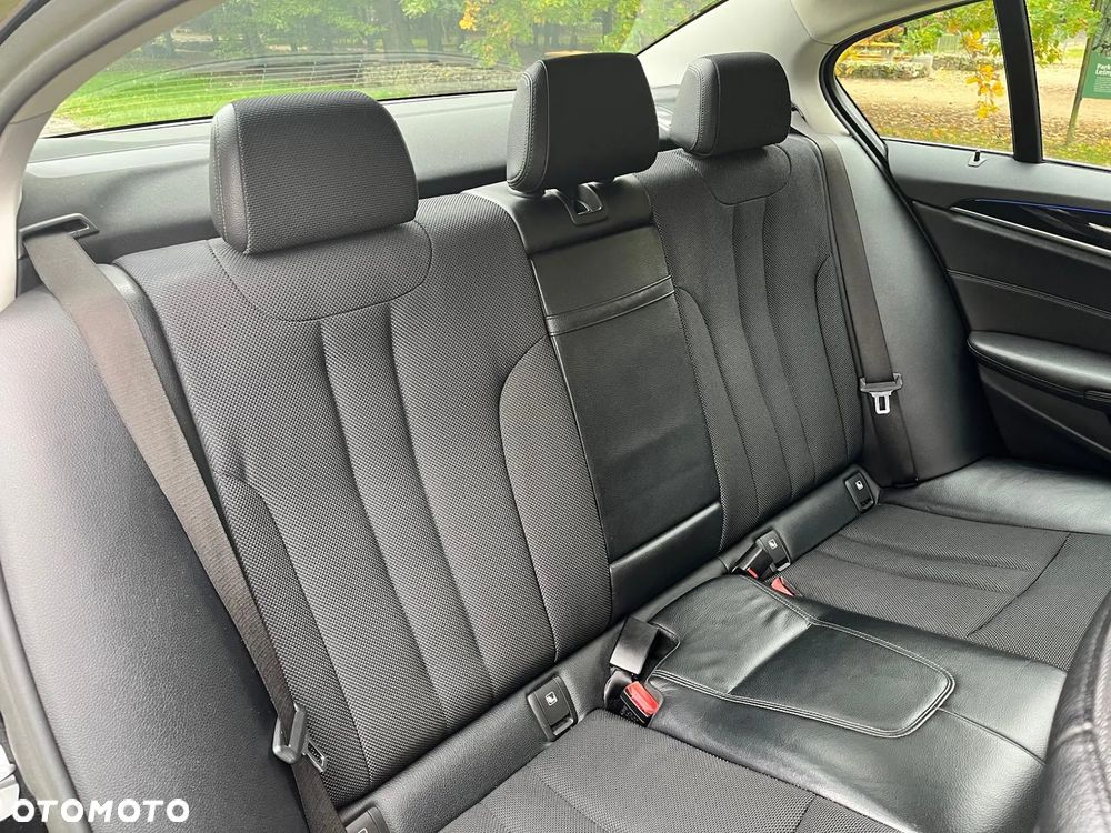 BMW Seria 5 - 11