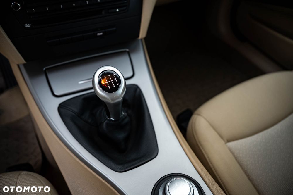 BMW Seria 3 320d - 16