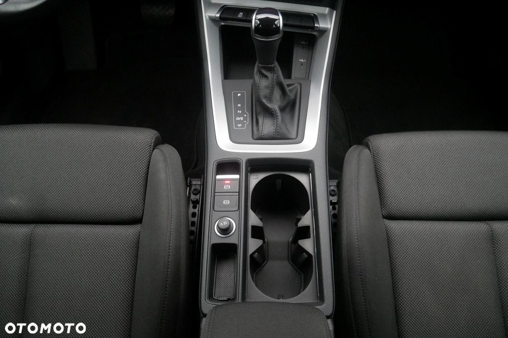 Audi Q3 35 TFSI Advanced S tronic - 11