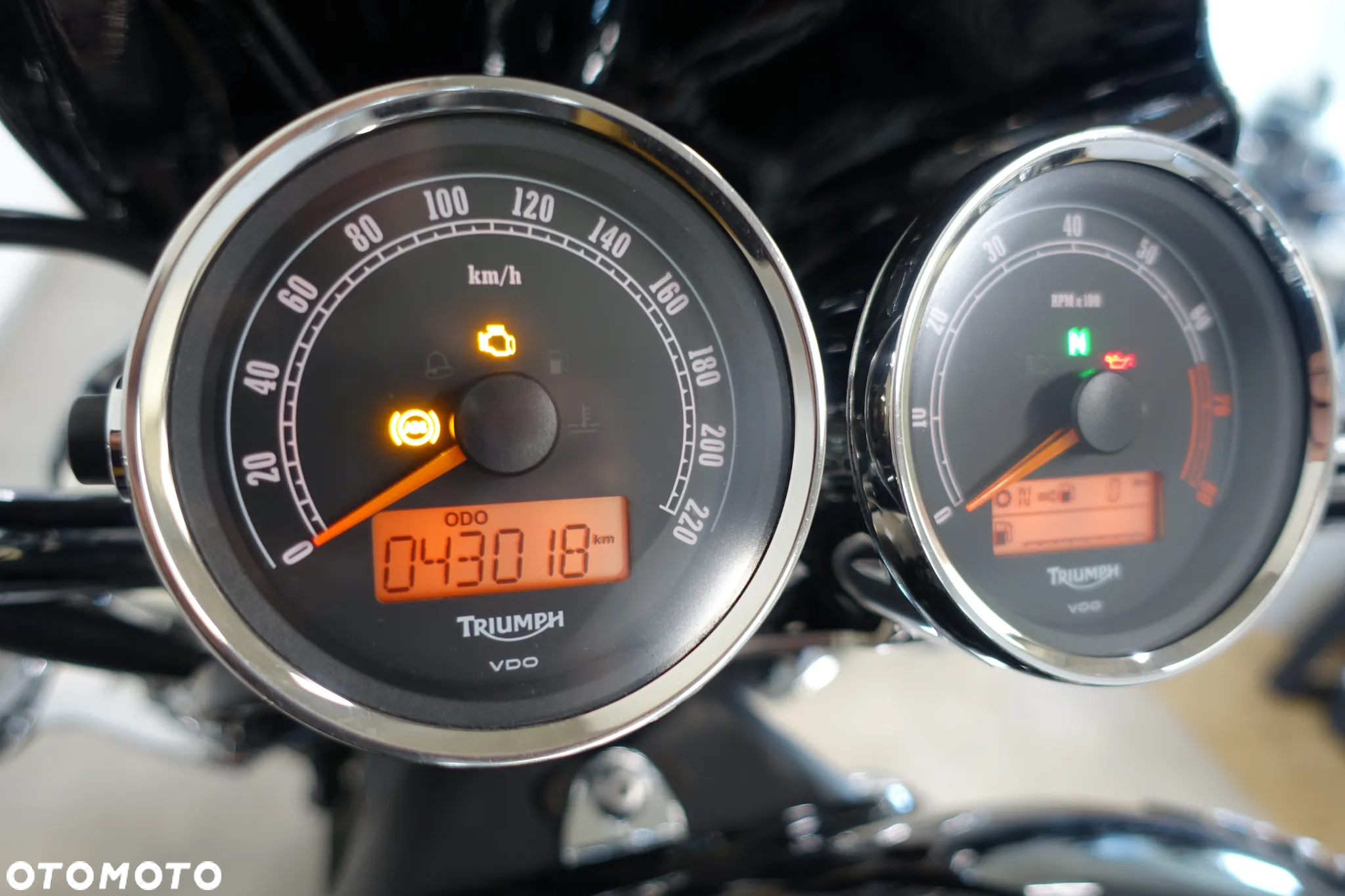 Triumph Rocket - 12