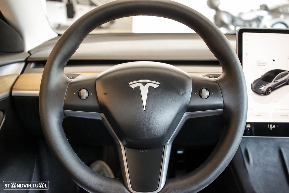 Tesla Model 3 Long Range Tração Traseira - 13