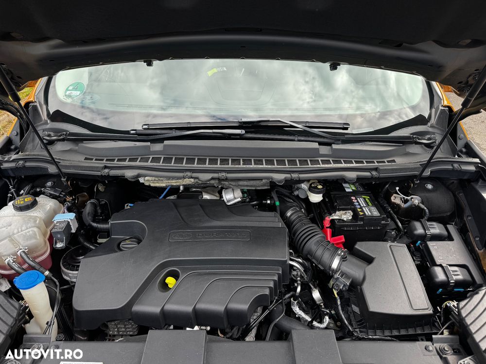 Ford Edge - 32