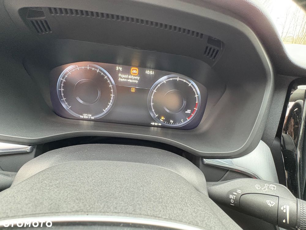 Volvo XC 60 B5 B Momentum Pro - 12