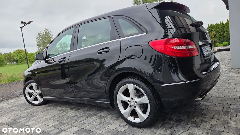 Mercedes-Benz Klasa B 200 (BlueEFFICIENCY) - 26