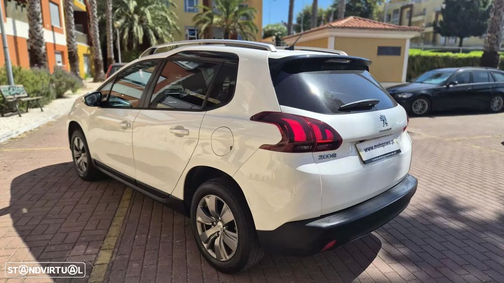 Peugeot 2008 1.2 PureTech Style - 5