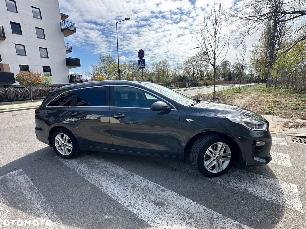 Kia Ceed 1.6 CRDi mHEV M - 3