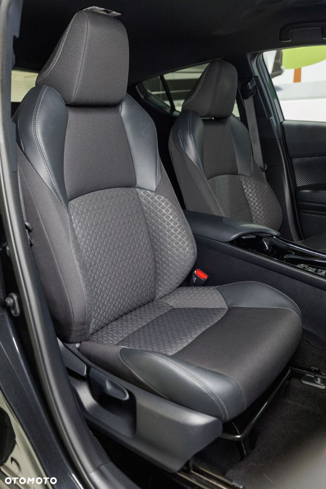 Toyota C-HR 2.0 Hybrid Style - 17