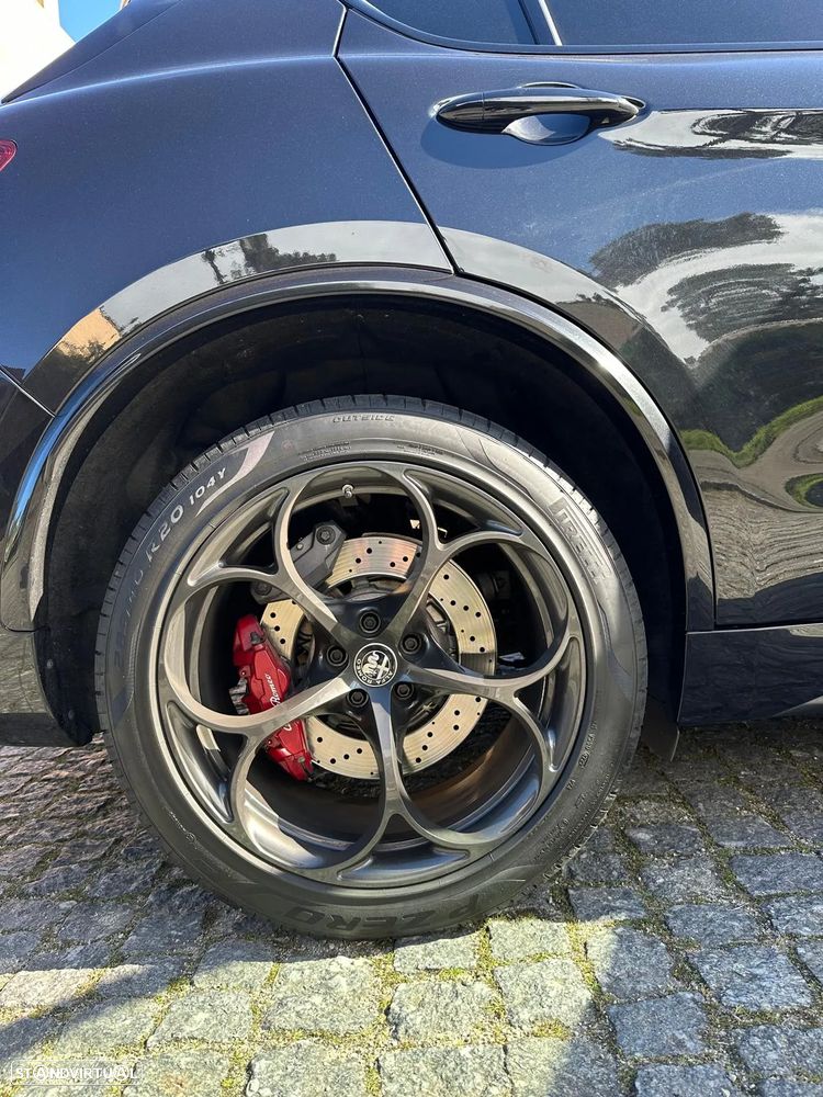 Alfa Romeo Stelvio 2.9 T Quadrifoglio Nring AT8 Q4 - 4