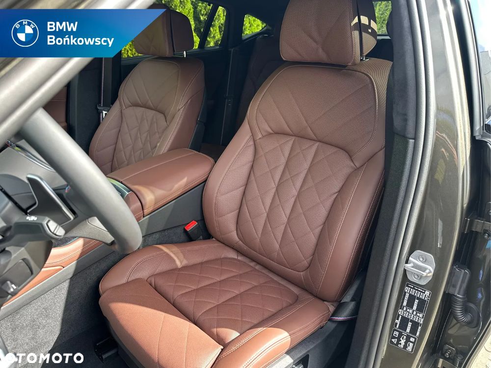 BMW X6 M60i mHEV sport - 11