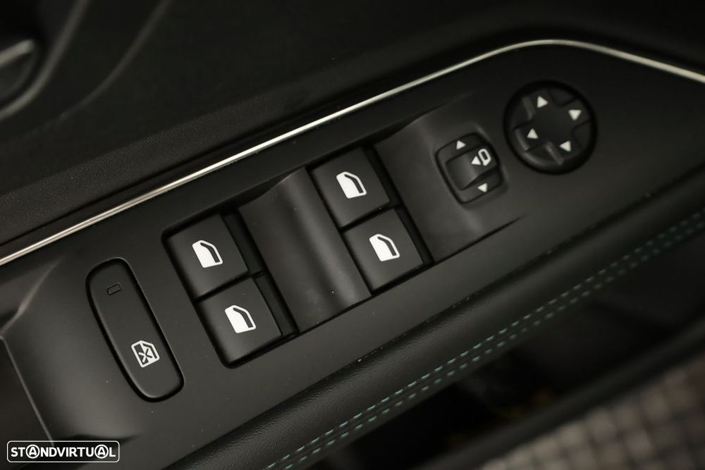 Peugeot 3008 1.2 PureTech Allure Pack - 21