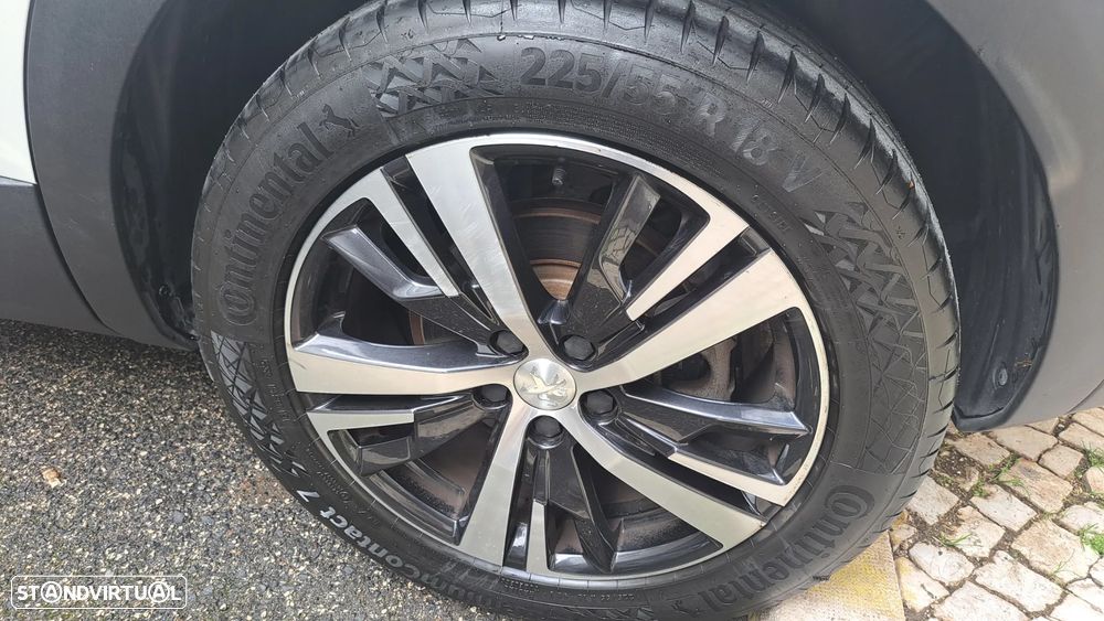 Peugeot 3008 1.5 BlueHDi GT Line EAT8 - 13