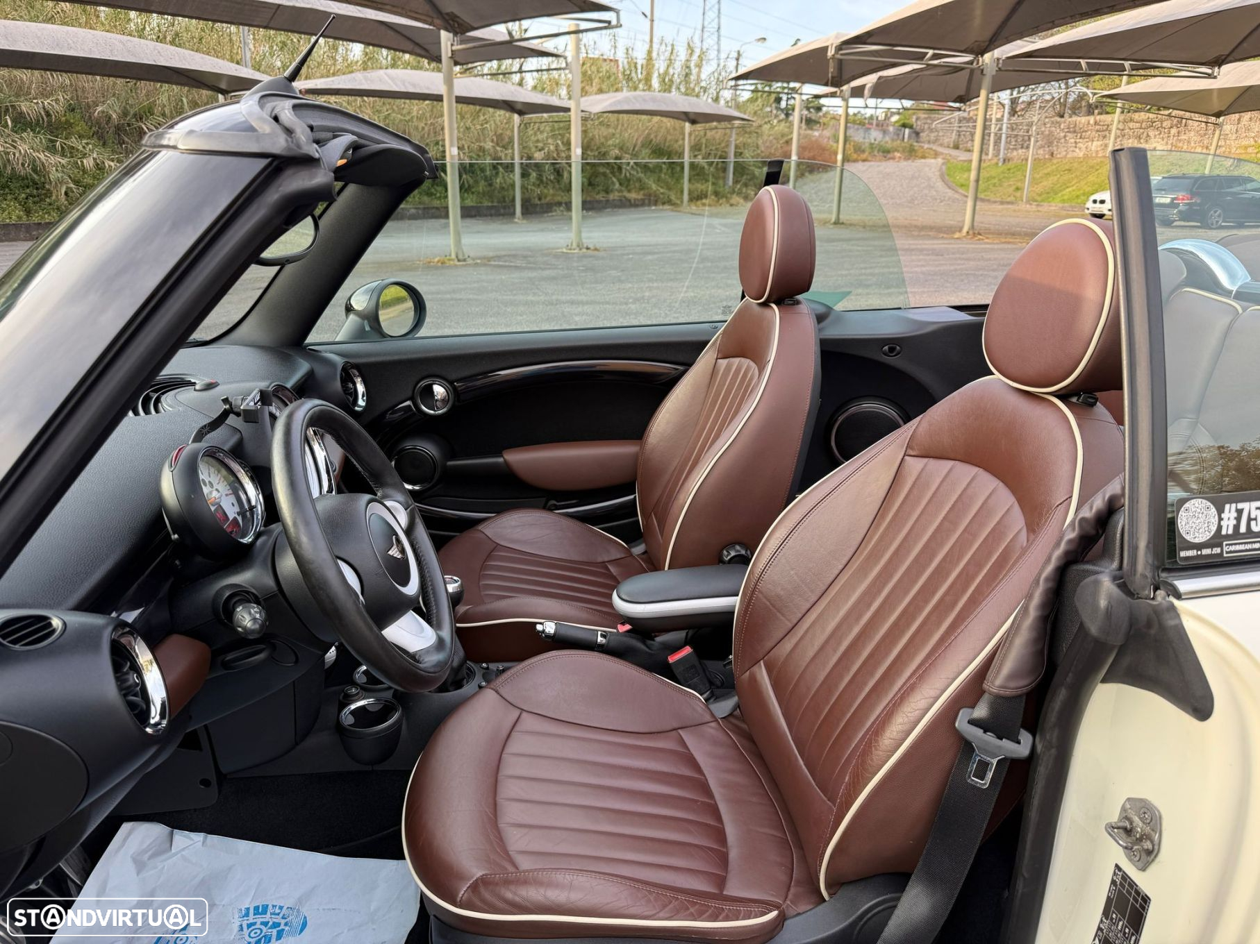 MINI Cabrio John Cooper Works - 10