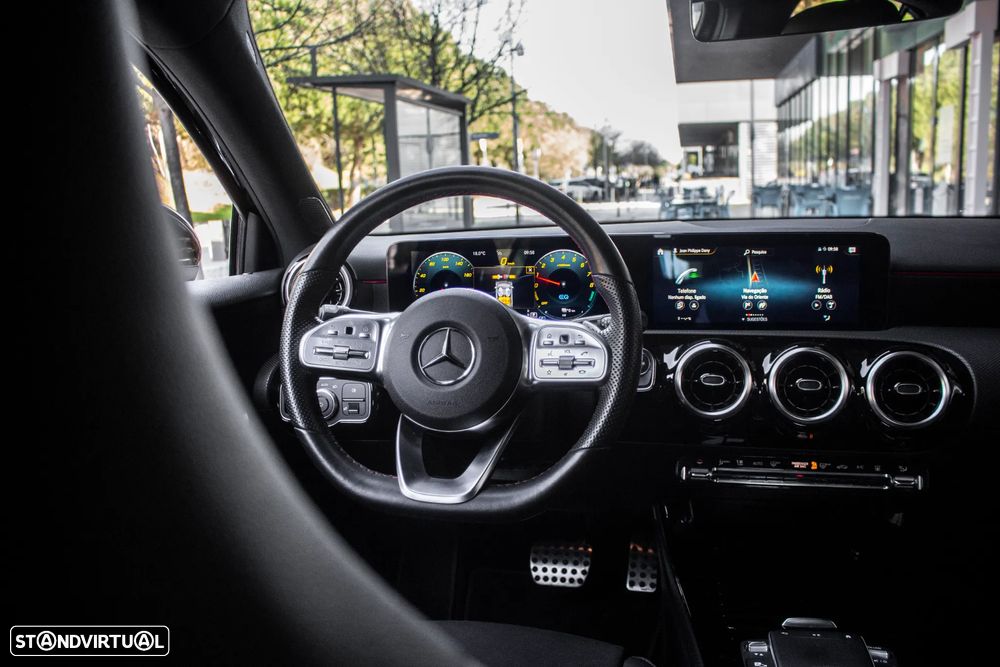 Mercedes-Benz A 250 e AMG Line - 33