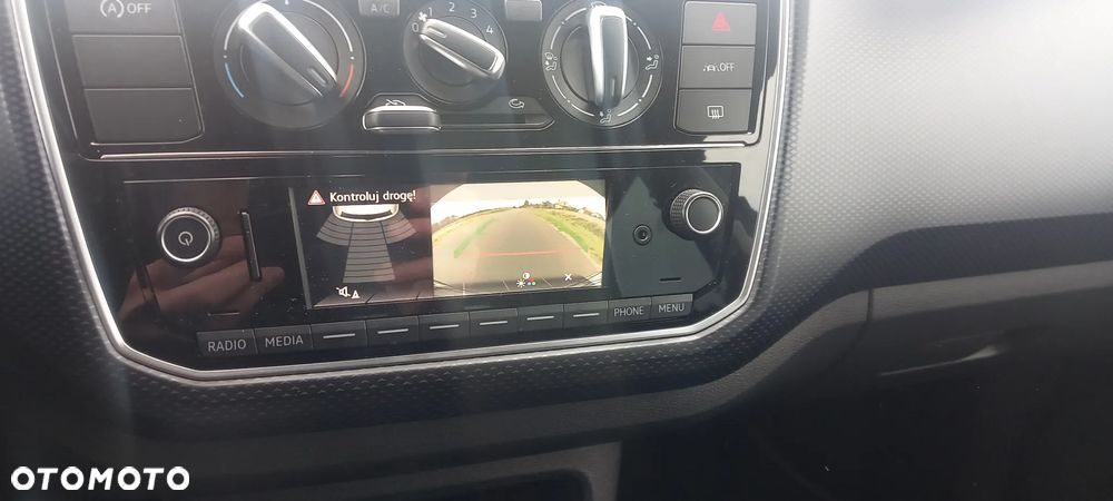 Volkswagen up! 1.0 United - 10