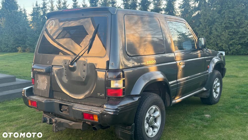 Mitsubishi Pajero - 3