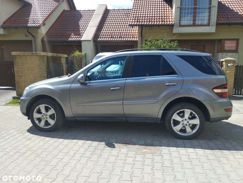 Mercedes-Benz ML - 7